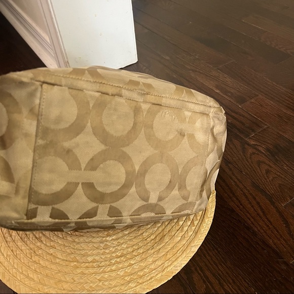 Coach Signature Canvas Leather handle Bag - Picture 2 of 13